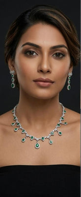 Pear cut emerald suite