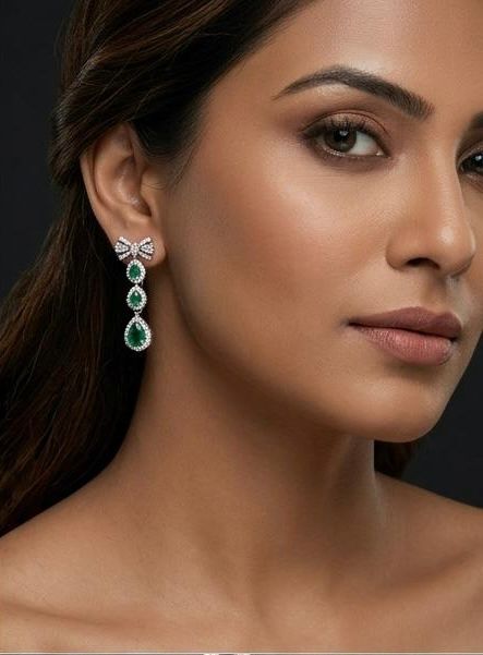 Pear cut emerald suite