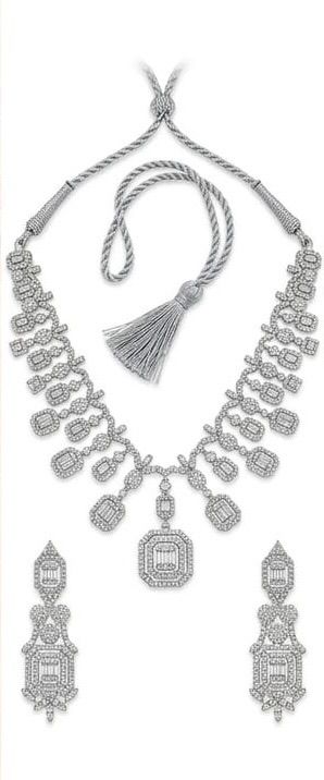 Grand cascade collar set