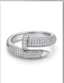 Pavé nail ring